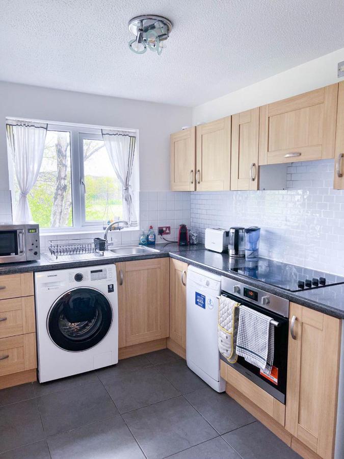 Lovely 2 Bedroom Flat With Free Parking, Great Transport Links To Central London, The Excel Centre, Canary Wharf And The O2! מראה חיצוני תמונה
